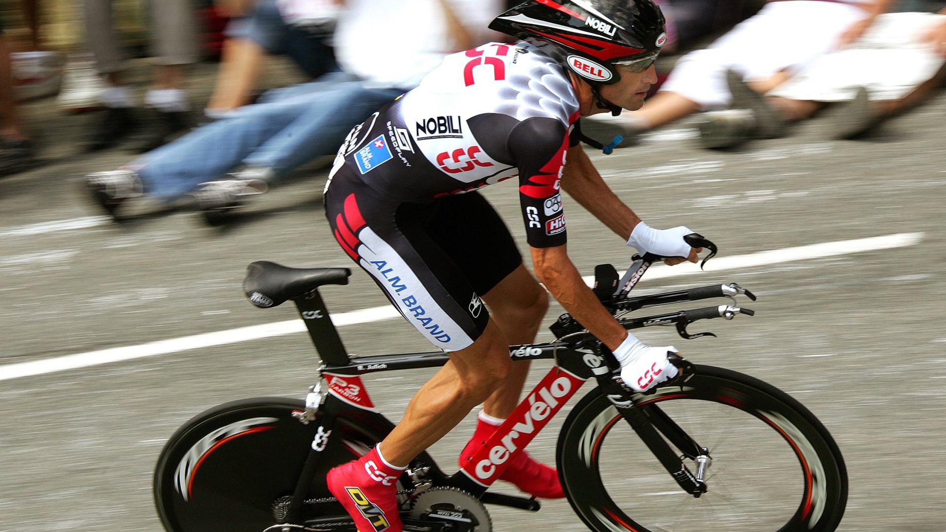 巴尔：每次防守后的反击，他都能迅速找到全黑队的进攻突破点，巴尔巴训练