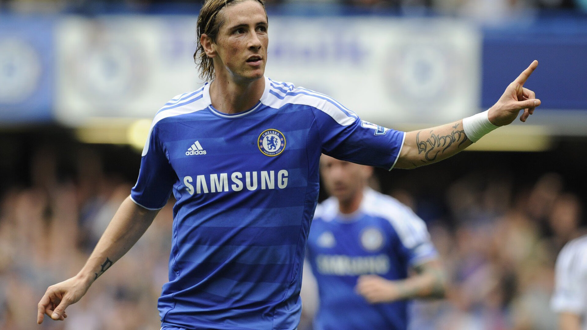 陈佳佩拉卡尼赛后合影传递友谊，陈佳专访