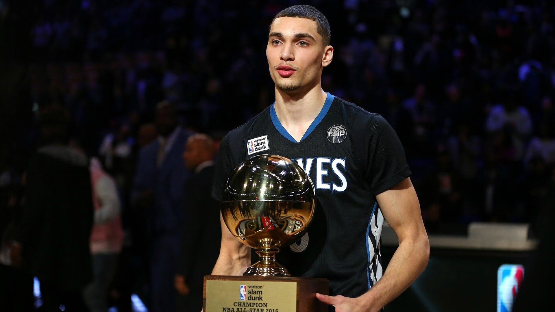 篮球主题城市雕塑集结，展现运动魅力与城市风采，篮球的城市